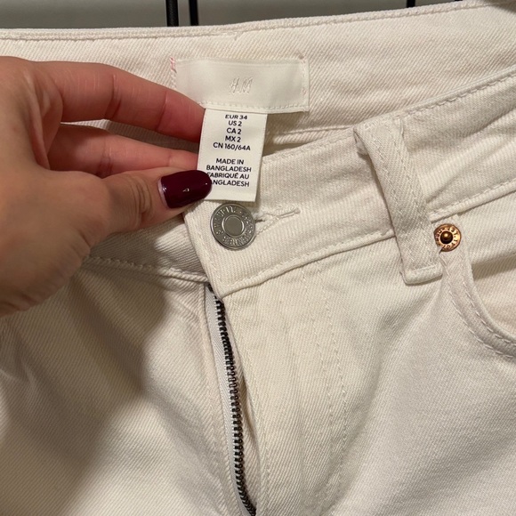 H&M Women's Straight Leg Jeans in Cream - Picture 3 of 4